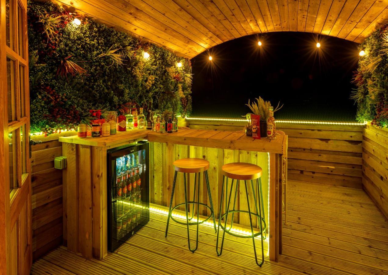 Ashwood Shepherd Hut -Ockeridge Rural Retreats Apartment Устър Екстериор снимка